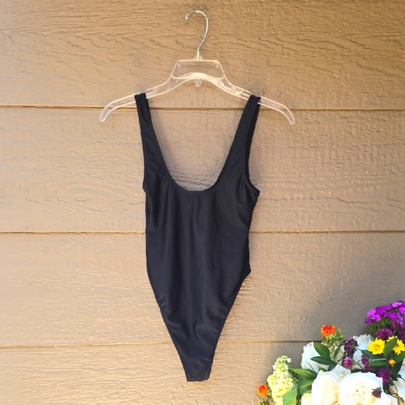 Nasty Gal Collection 1 Piece Swim Low Back  high leg 0 - Picture 5 of 10